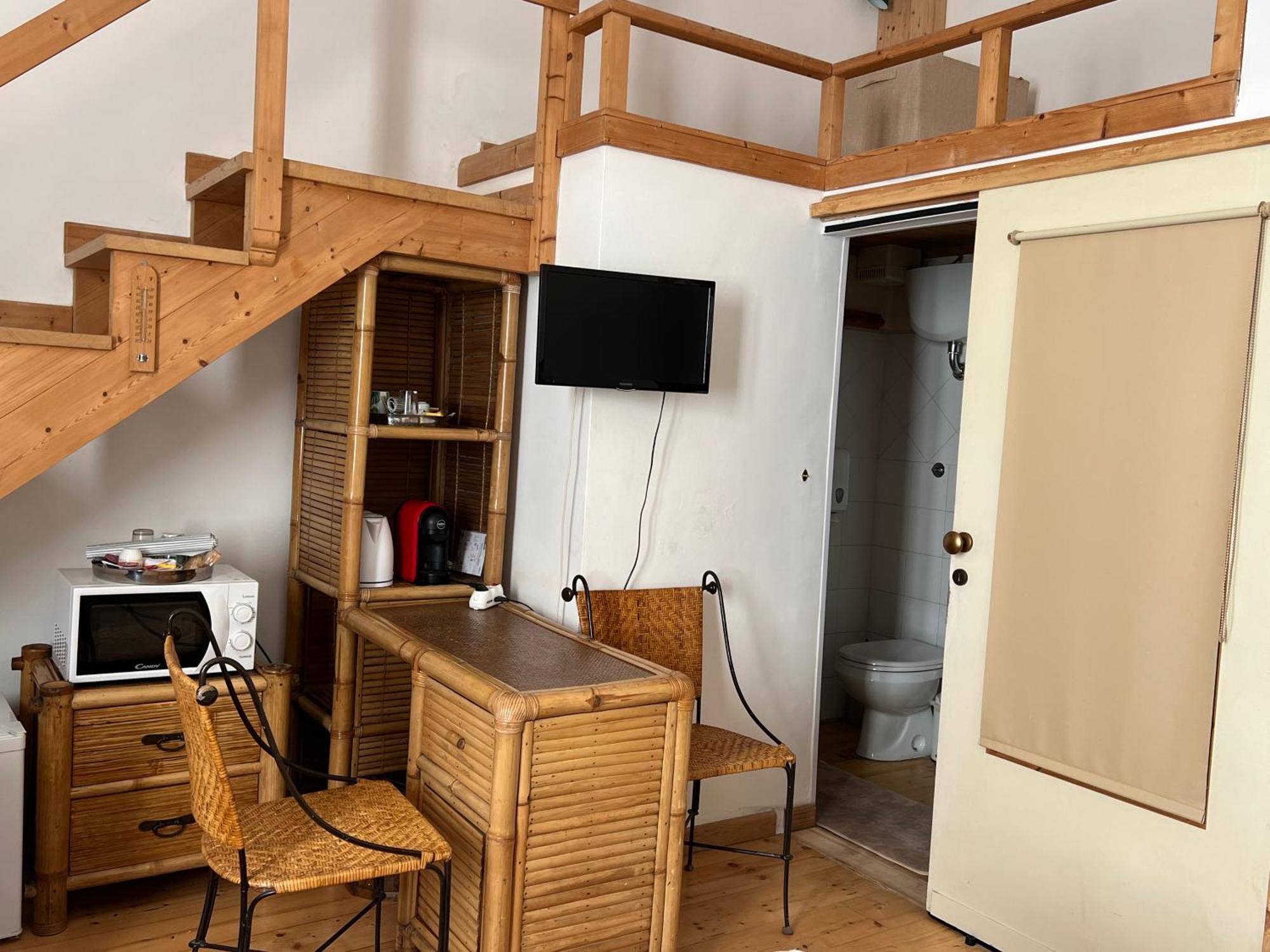 B&B Le Finestre Su Via Cavour Sassari Room photo